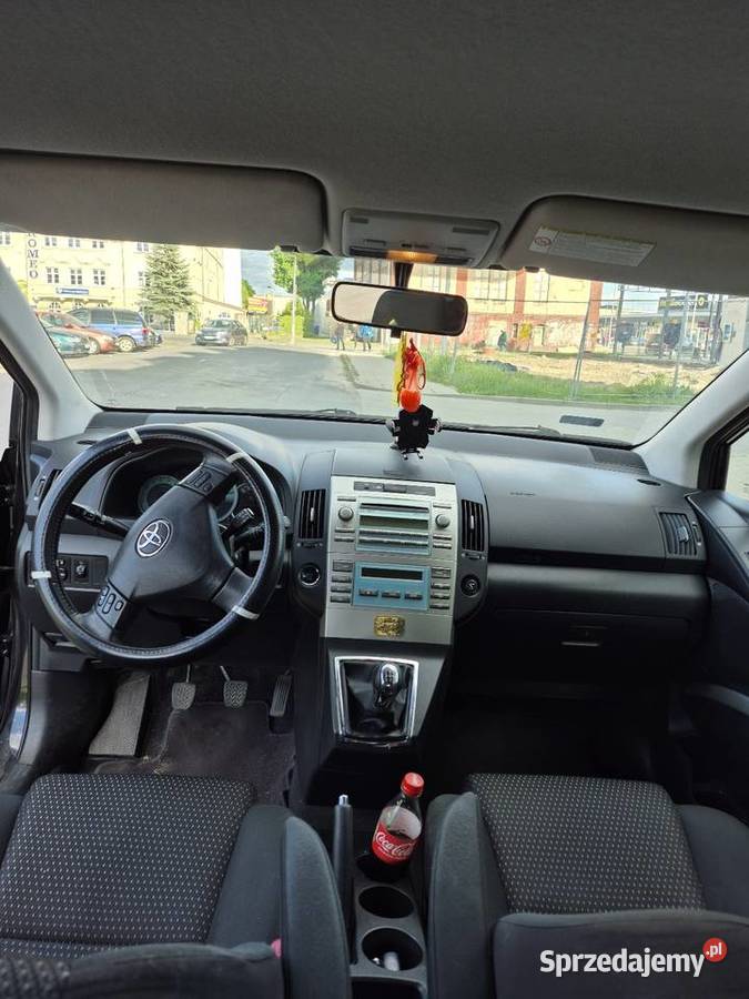 Toyota Verso 18 zadbana 7 osób Verso Brzeg