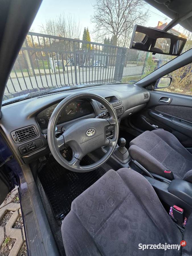 Toyota Corolla E11 20 D4D Klimatyzacja hak 1995cm3 Bielsko-Biała
