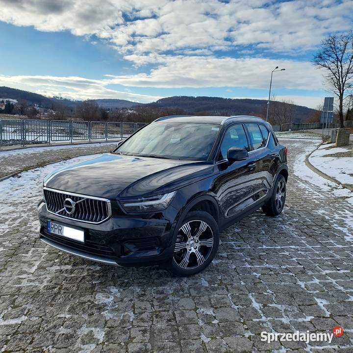 Volvo XC40Napęd 4x4DieselEURO 6INSCRIPTONModel nieuszkodzony Przemyśl sprzedam