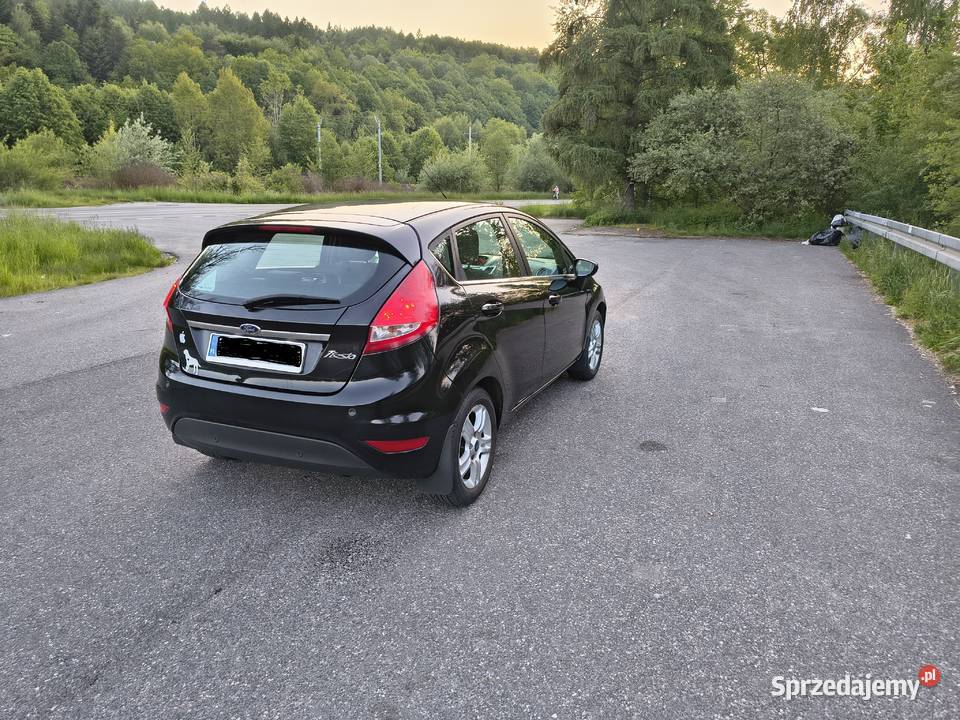 mam do sprzedania Forda Fiestę MK7 Titanuim 16 komputer pokładowy Zembrzyce sprzedam