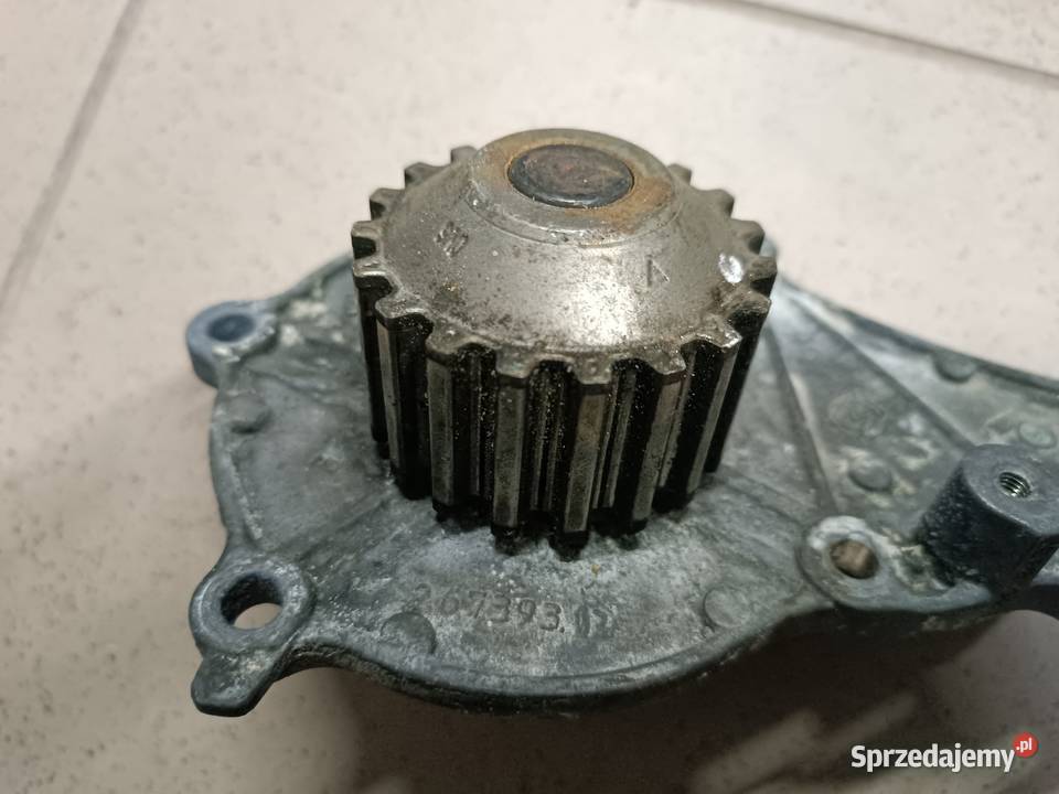 Pompa wody Peugeot 3008 16HDi 267393 Pierburg osobowe Sosnowiec