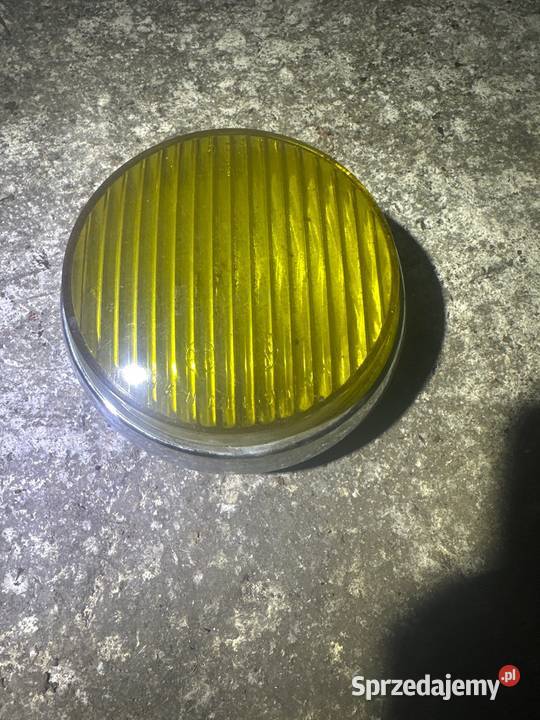 Żółty halogen przeciwmgłowy Gliwice