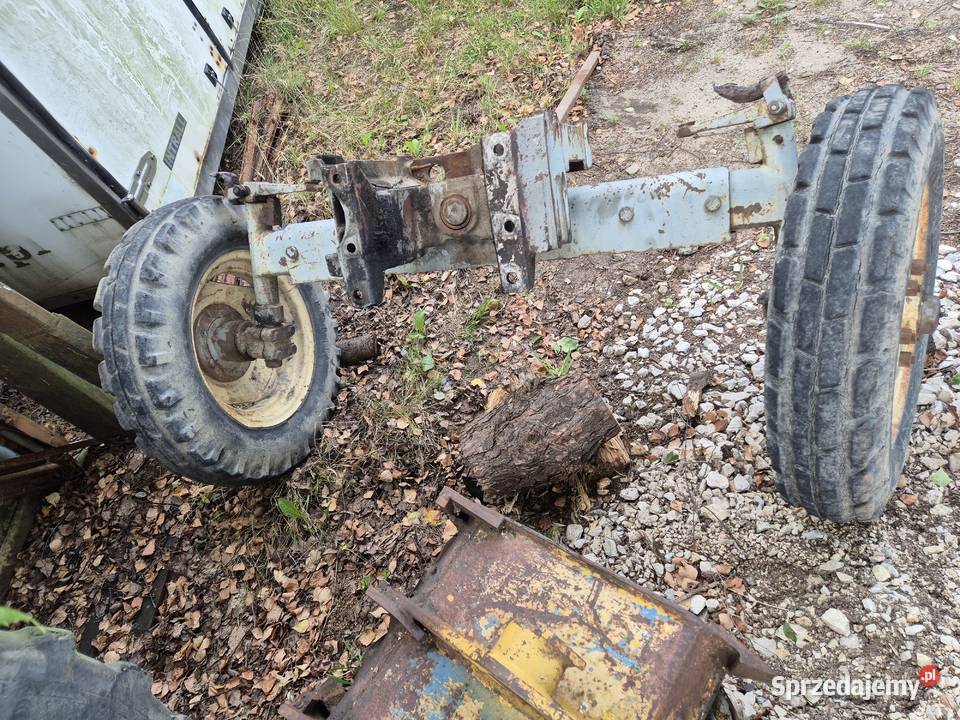 Przednia oś Ursus C330 kołyska koła zaczep Bucze