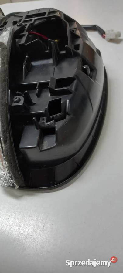 Lusterko lewe zewnętrzne Toyoty Avensis Tarnowskie Góry