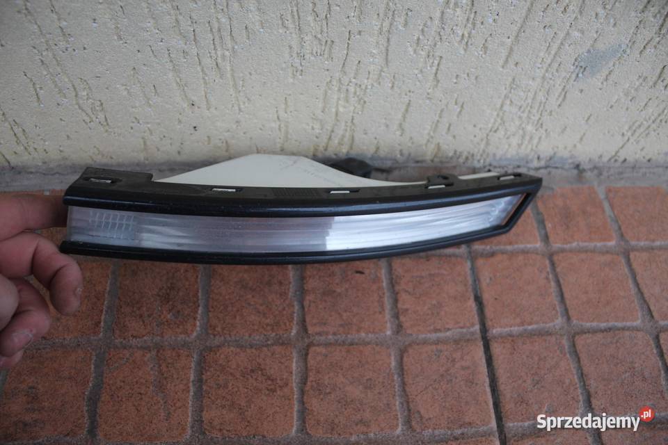 KIERUNKOWSKAZ ZDERZAKA LEWY LC9X VW PASSAT B6 Motoryzacja sprzedam
