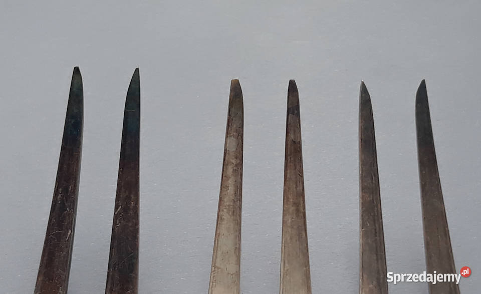 Posrebrzany widelec serwingowy do mięs wędlin sprzedam