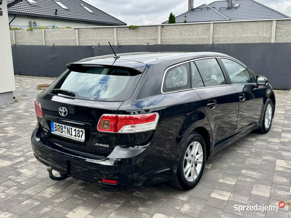 Toyota Avensis Avensis Automat Serwis 18 benzyna asystent pasa ruchu Avensis Szerominek