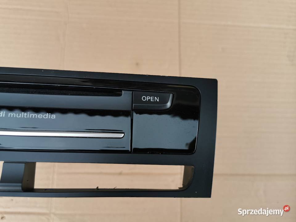 Radio cd audi Q5 8r lift 8R1035746K 8R1035746G Sieraków