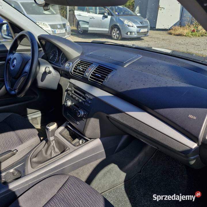BMW Serii 1 E87 118i 143 śląskie Częstochowa