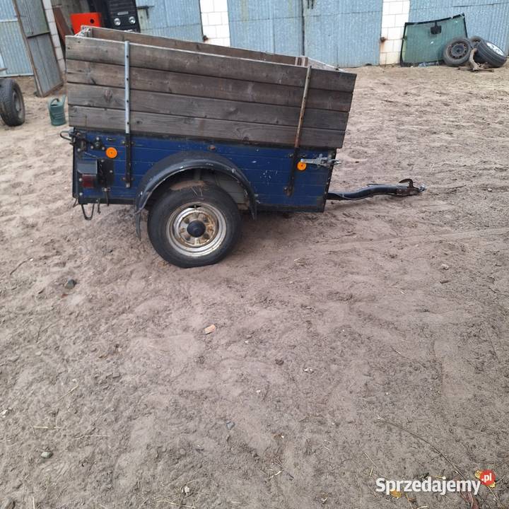 Przyczepka samochodowa dwukołka