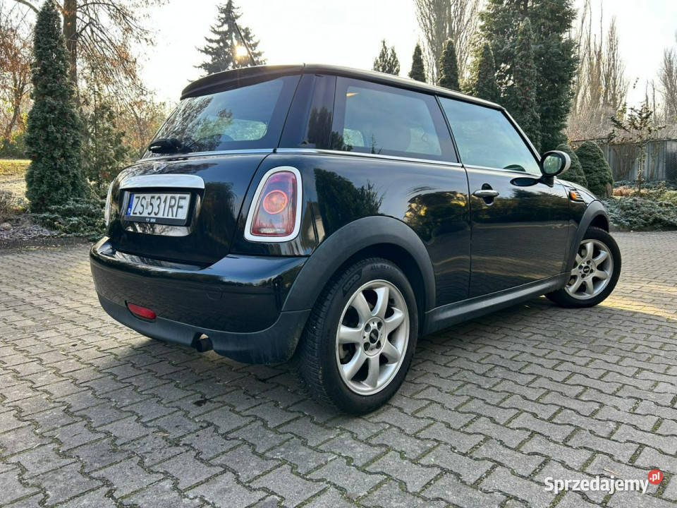 Mini ONE MINI One R56 14 75 Benzyna Klima Manual 1397cm3 Szczecin