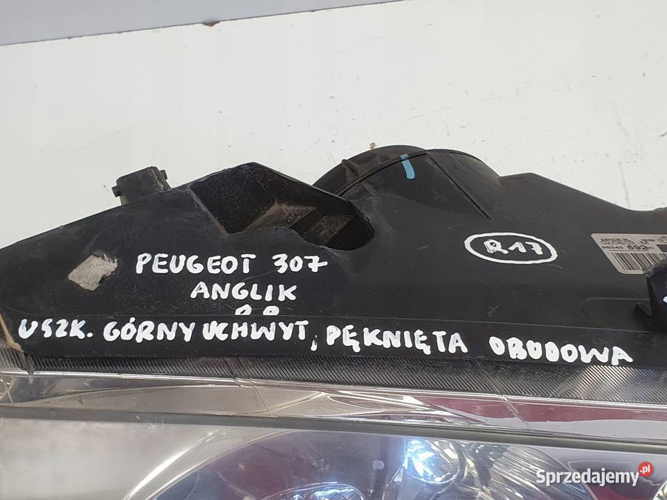 LAMPA PRAWA Peugeot 307 0105 PRZEDNIA prawy sprzedam