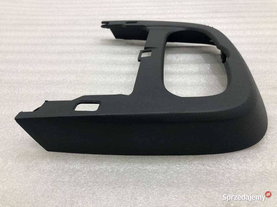 PANEL RAMKA KONSOLI 682602348R DACIA DUSTER I