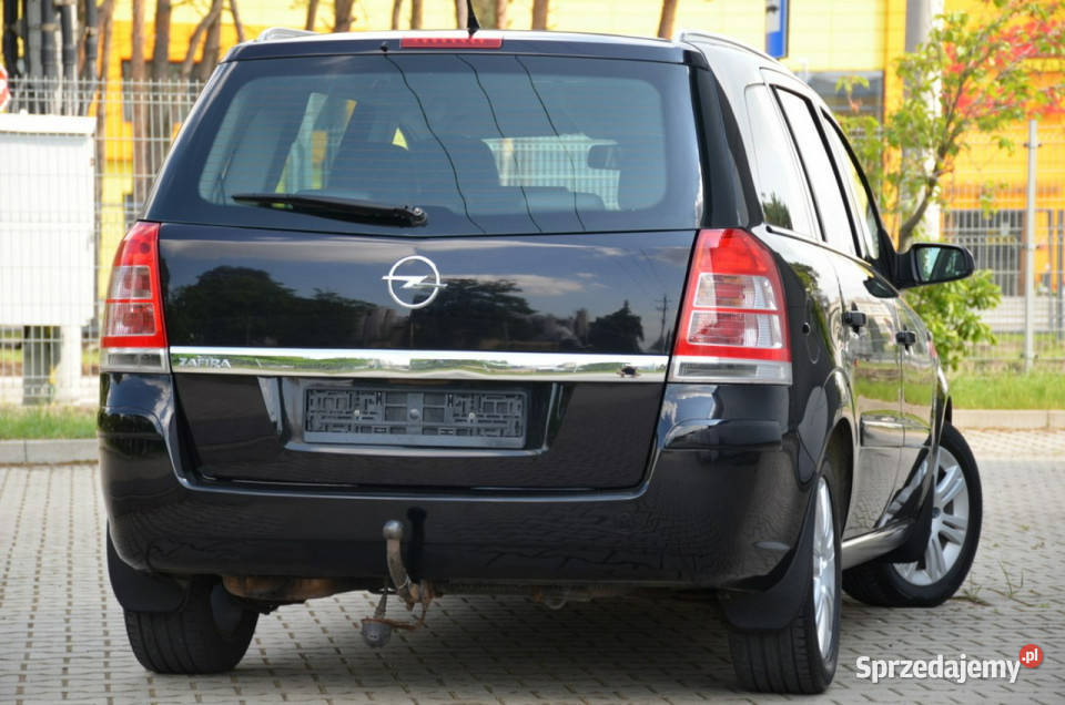 Opel Zafira Czarna Cosmo Opłacona 18i Lift łódzkie Kutno