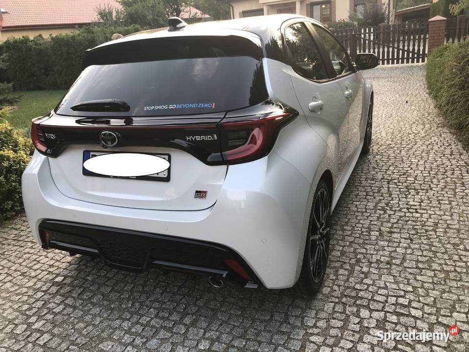 NOWA Toyota YARIS GR HYBRID 116 Perła NAVI hybryda