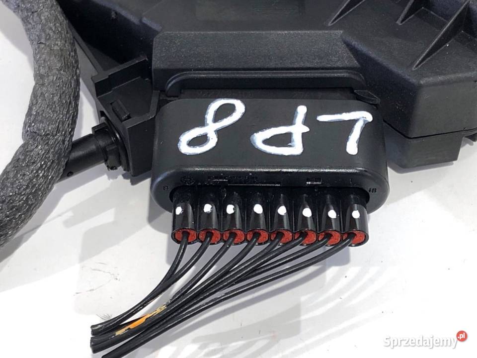 ZAMEK DRZWI LEWY PRZÓD FORD FOCUS III Hatchback