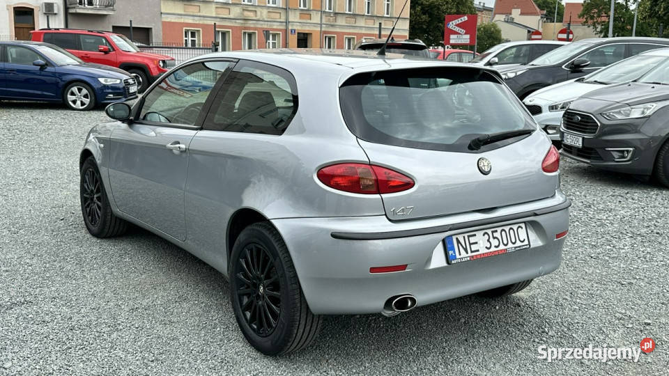 Alfa Romeo 147 16 Benzyna Moc 120 Zarejestrowany sprzedam