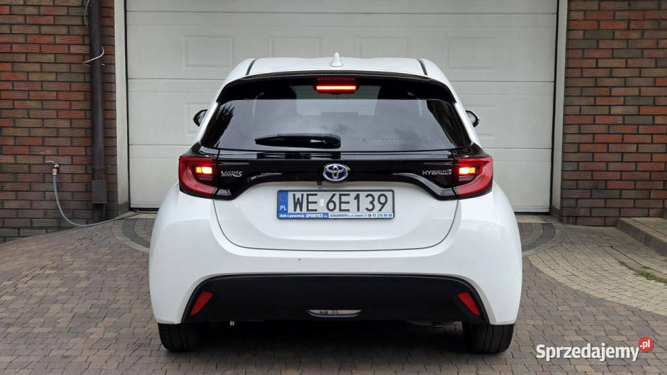 Toyota Yaris 15 Hybrid 116 COMPORT Salon I Samochody osobowe sprzedam