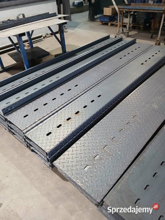 Blacha stalowa LOHR do produkcji autolawet 1km Żelechlinek sprzedam