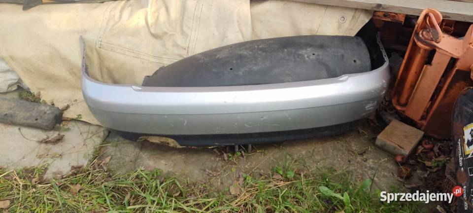 Zderzak tył z belką A4 b5 Zderzaki Tyczyn