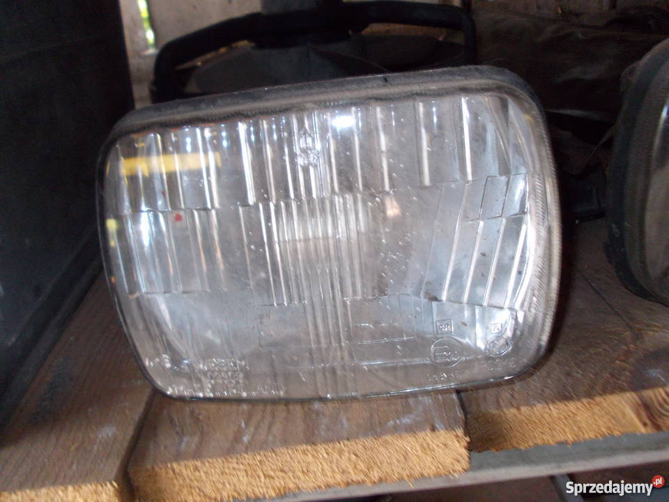Lampa przód fiat 126 P lewe i prawe WESEM Lewe Zawadówka