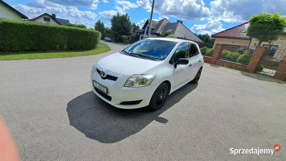 Doinwestowana Toyota Auris nowy akumulator 90KM Kielce