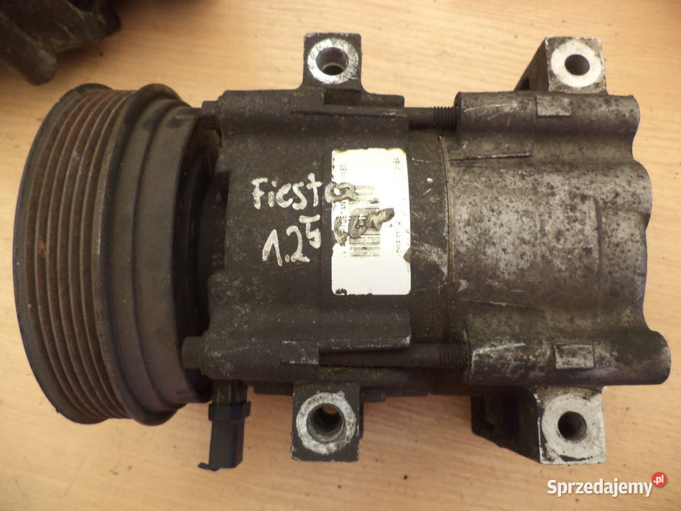 FORD FIESTA 2000 125 ZETEC SPREZARKA Turek
