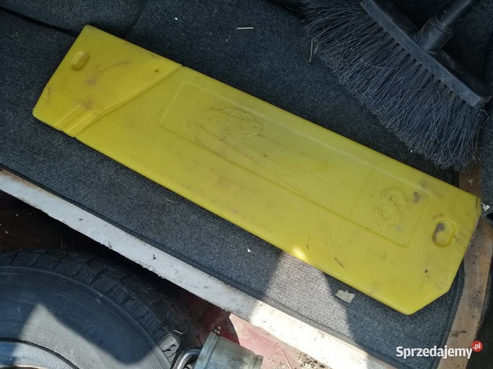 Polonez zapas kolo d124 klucze podnosnik caro Suskowola