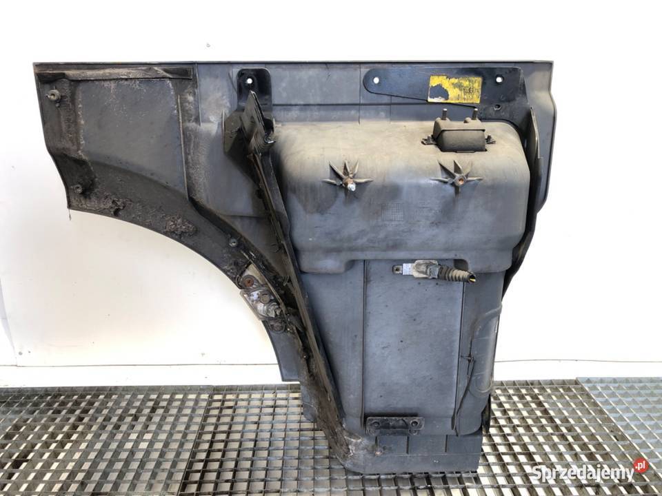 STOPIEŃ KABINY LEWY DAF XF 1835023 129 462