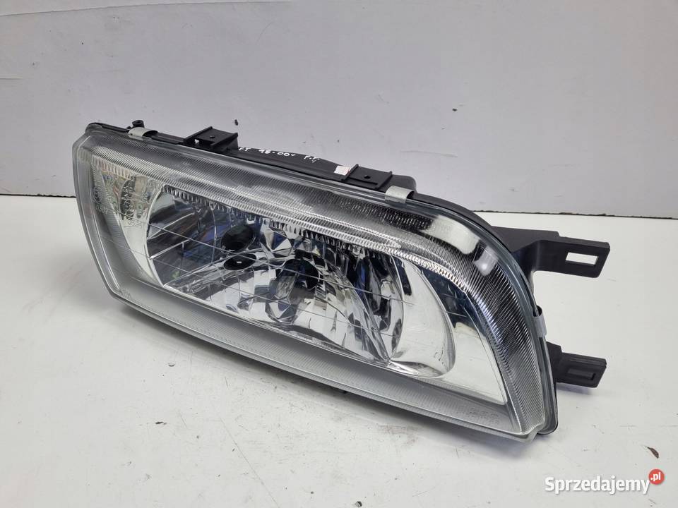 Nissan Almera N15 LIFT PRZEDNIA LAMPA PRAWA