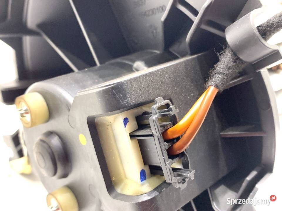 DMUCHAWA NAWIEWU OPEL CORSA D 13335075 osobowe sprzedam