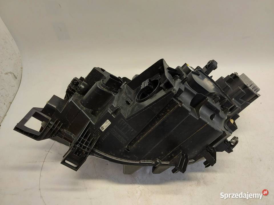 VW ID4 Lampa reflektor przód prawy 11B941036 Lampy przednie Oświetlenie