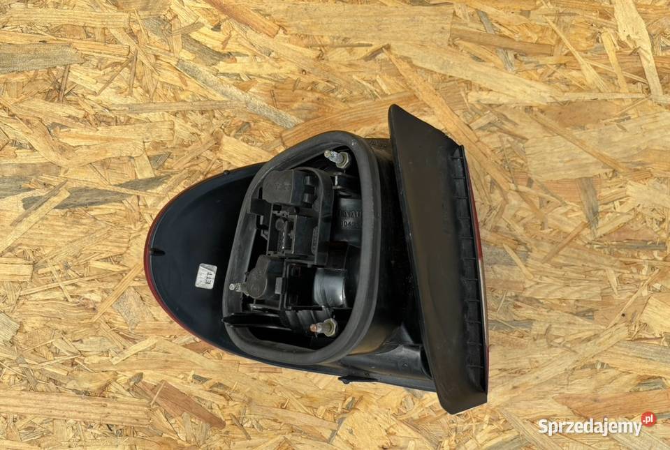 RENAULT MEGANE 9902 LAMPA PRAWA RH TYŁ TYLNA Międzychód