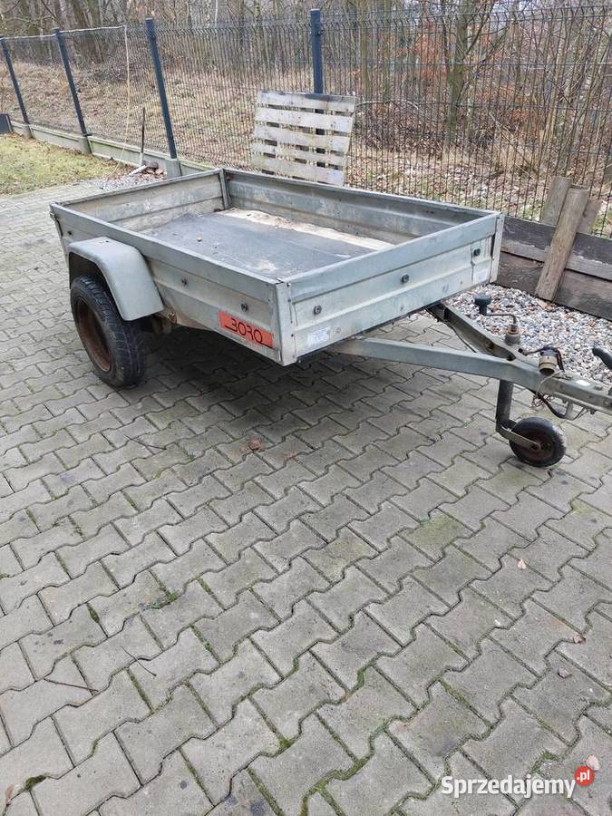 Przyczepka zarejestrowana burtowe