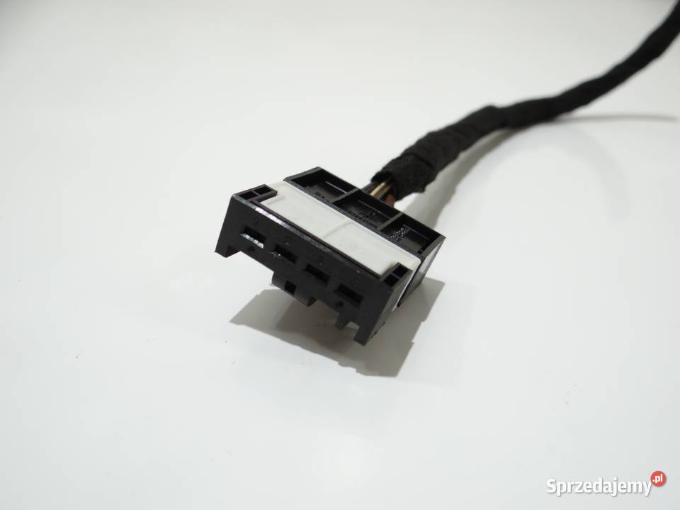 KOSTKA TYŁ LAMPY W BŁOTNIK BMW E61 4647600 osobowe Lampy tylne Strzyżewice