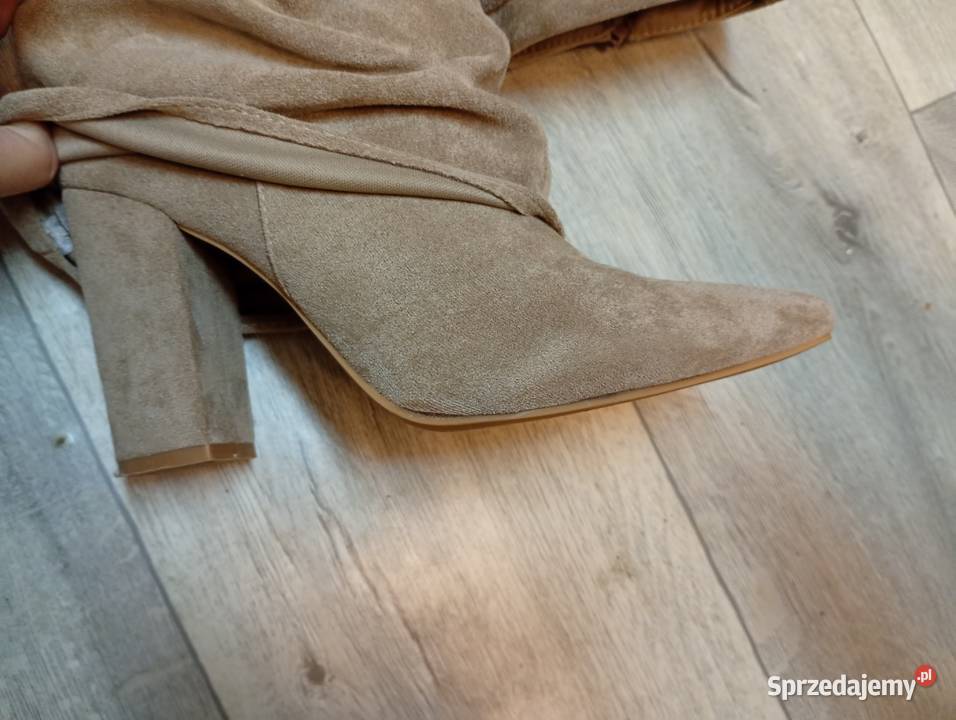 40 Beżowe krótkie Kozaki kowbojki wieczorowe 25.5cm Kraków