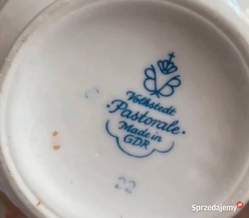 Zestaw niemiecka porcelana dzbanuszek i mlecznik Wałbrzych