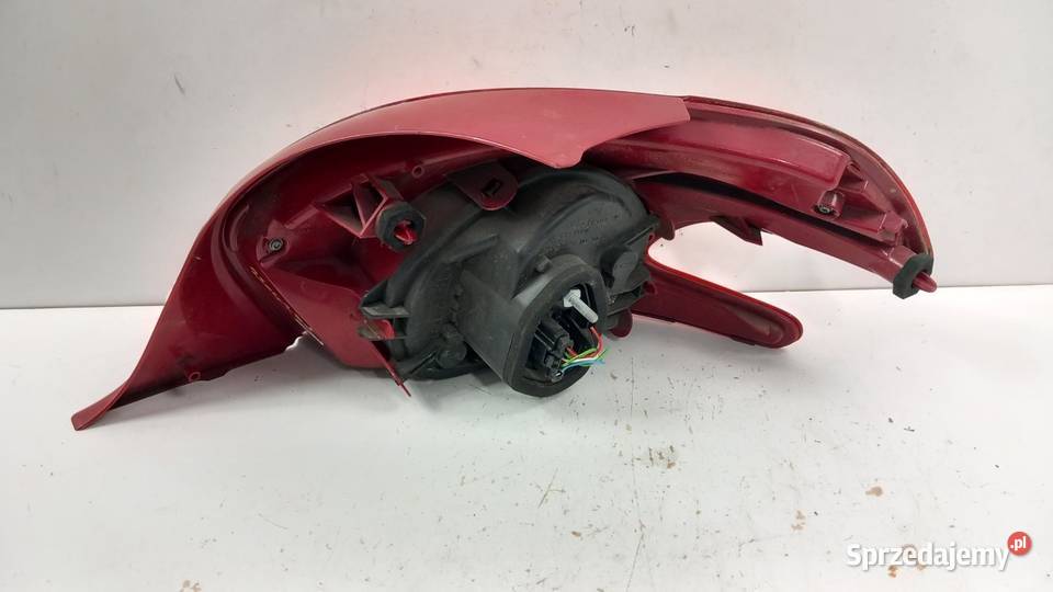 PEUGEOT 208 HB LAMPA TYŁ LEWA wielkopolskie