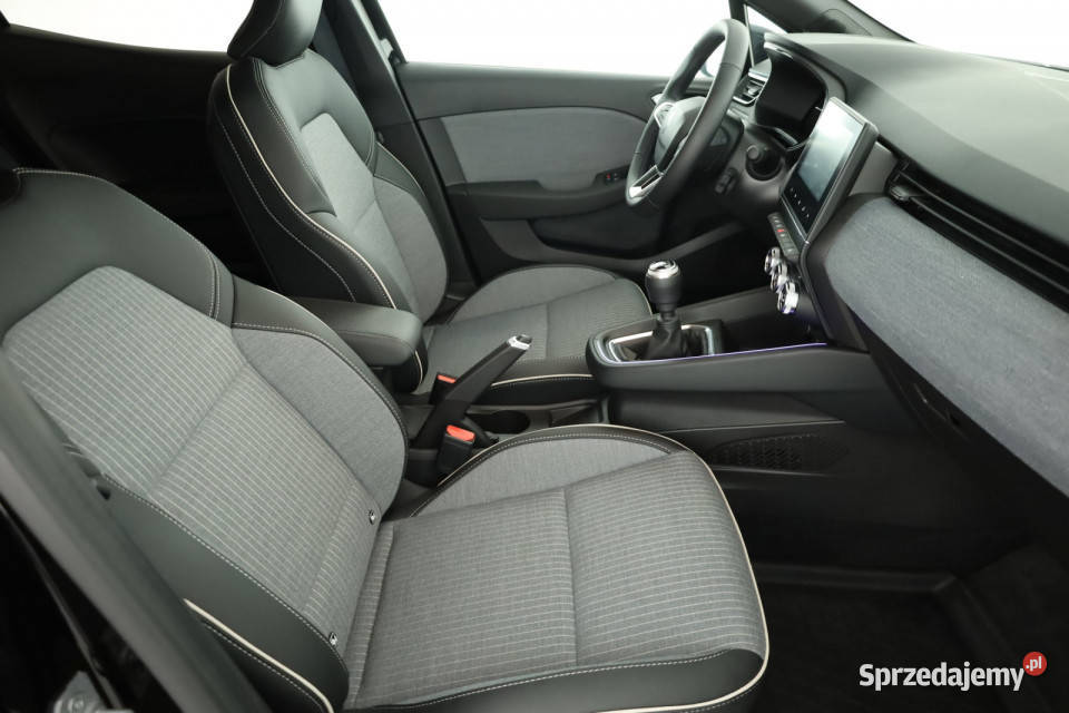 Renault Clio 10 TCe pełny VAT Piaseczno