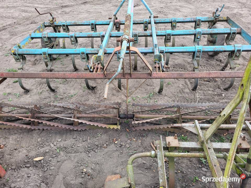 Kultywator z wałkiem agregat 280 20 zębów Agco Kultywatory Miedniewice