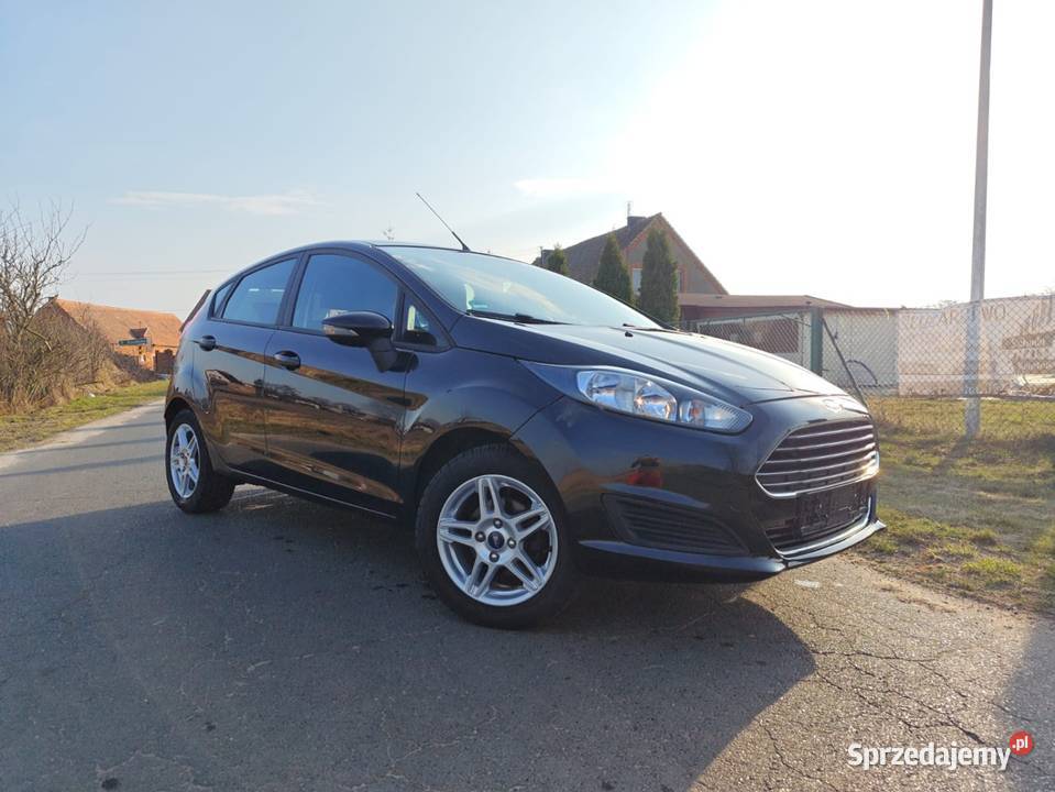 Ford Fiesta MK7 125 b 82 niski przebieg immobilizer Borek Wielkopolski sprzedam