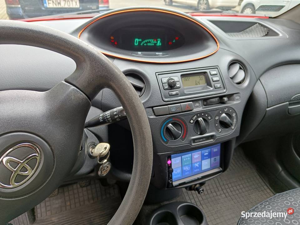 Toyota Yaris I z silnikiem 09983 benzyna 2004r Hatchback lubuskie sprzedam