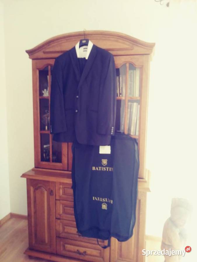 Nowy ciemno szary garnitur z Batistini Rumia