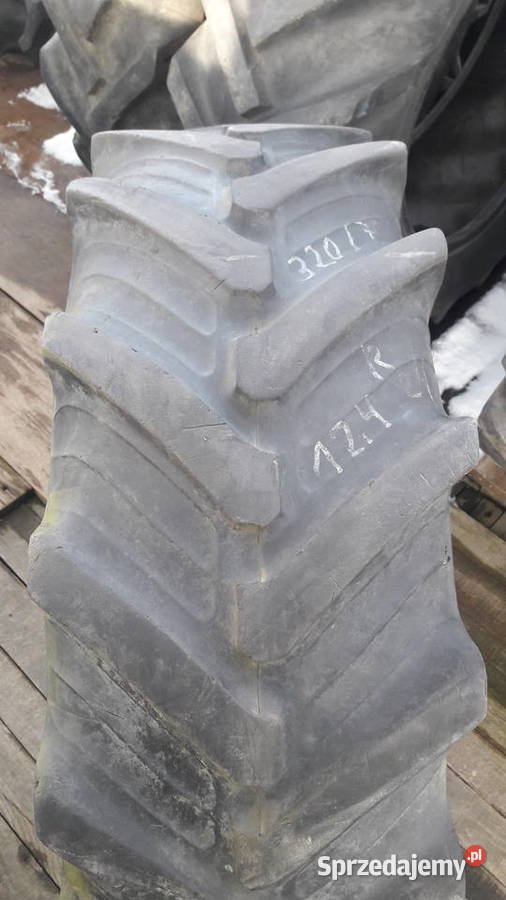 Posiadam na sprzedaż oponę 320 x 70 r 24 Opony rolnicze małopolskie Bochnia