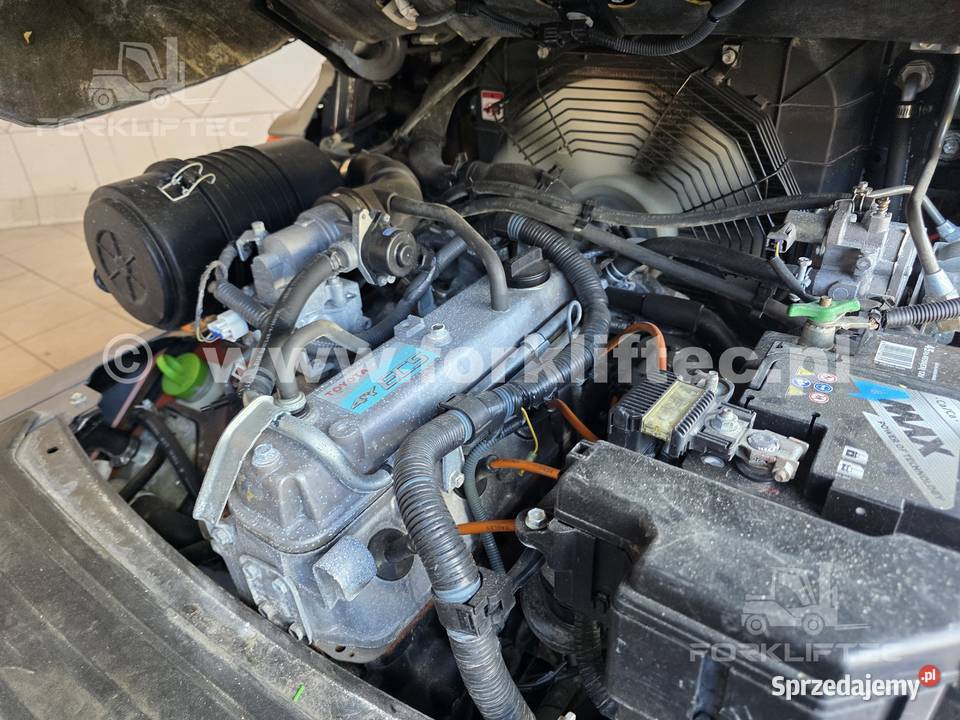 Wózek Widłowy TOYOTA 8FGF25 podnosi 3700 mm