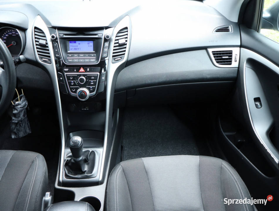 Hyundai i30 14 CVVT ABS i30 Piaseczno sprzedam