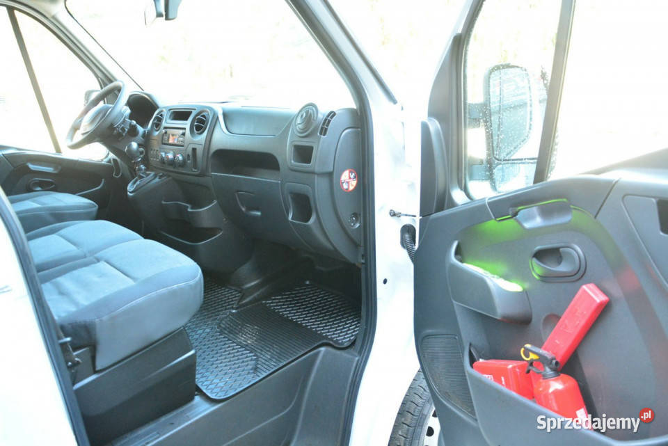 Renault Master średniak 7 osobowy L2H2 światła przeciwmgłowe Warszawa