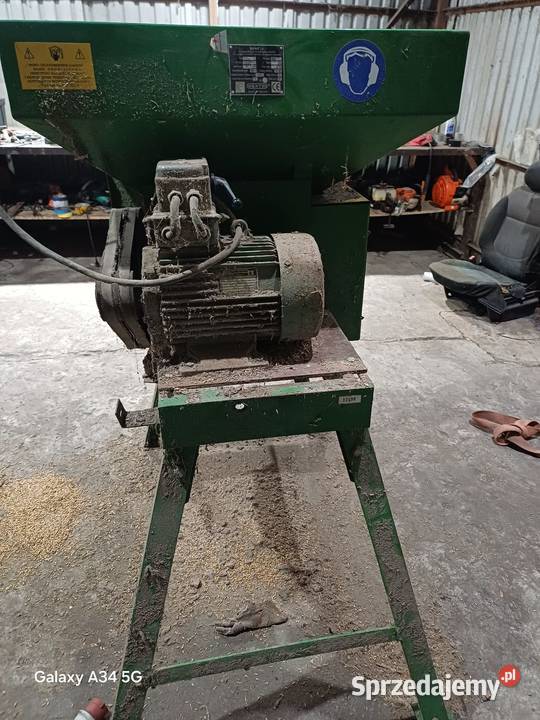 Gniotownik zgniatacz SIPMA do zboża ziarna H752 Giżyn