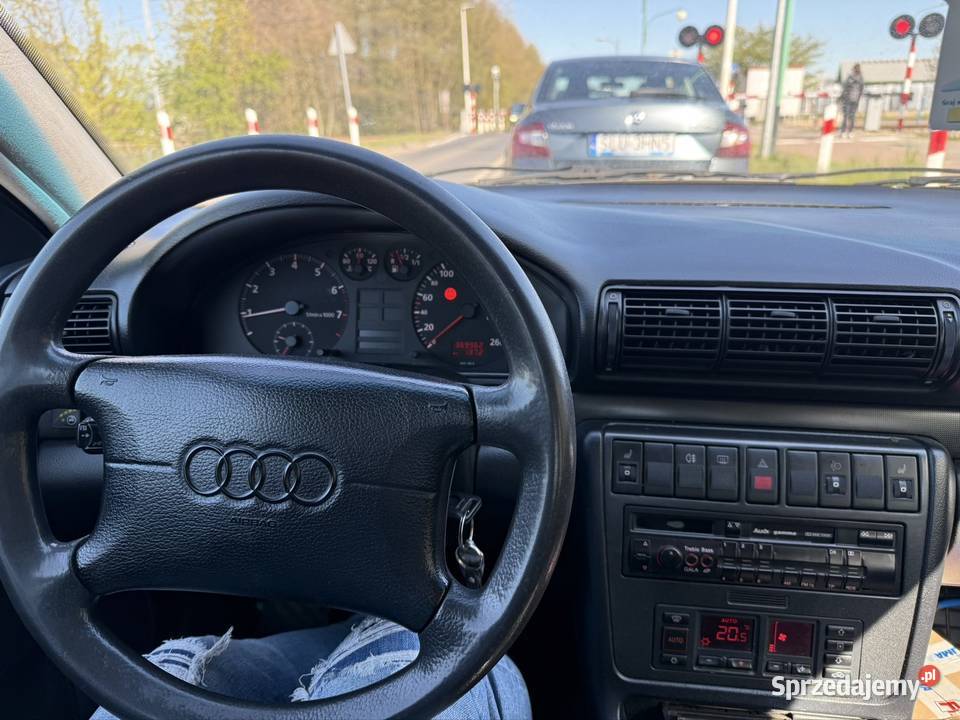 Sprzedam Audi A4 B5 18 benzyna z LPG 350000km śląskie Kochcice