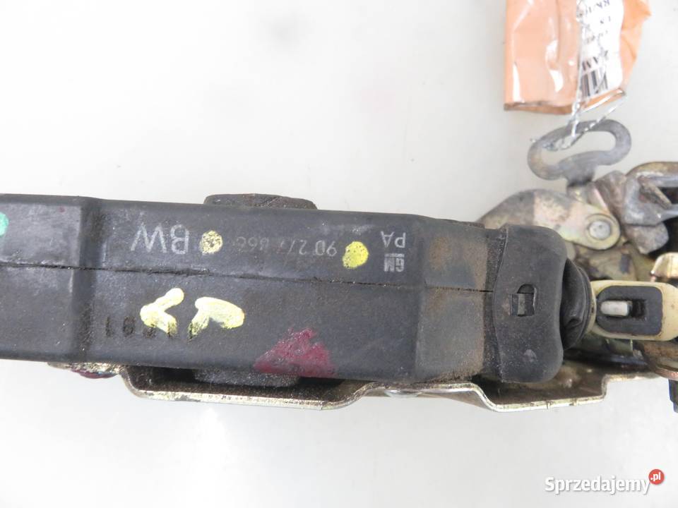 ZAMEK LEWY PRZEDNI OPEL OMEGA A 90277866 osobowe małopolskie